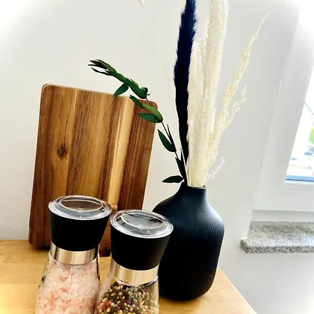 Chic & Cozy 2 Bedroom In Bielefeld, 64 M2 شقة *