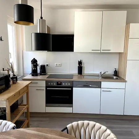 Chic & Cozy 2 Bedroom In Bielefeld, 64 M2 شقة *