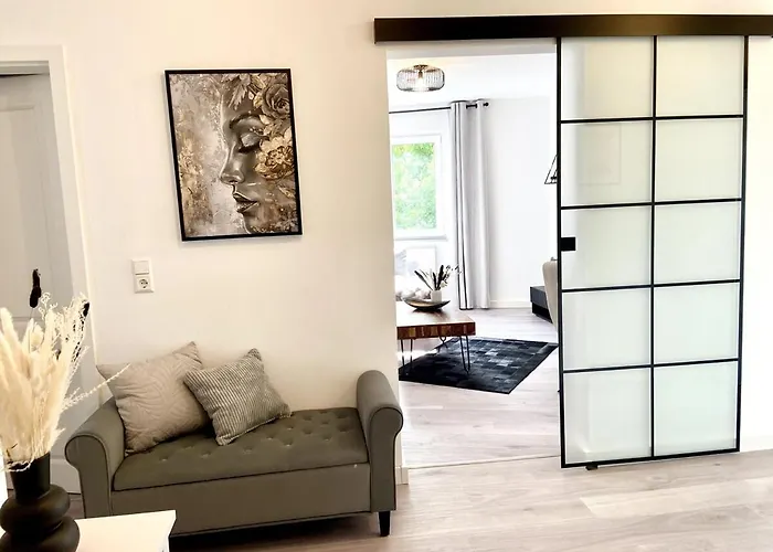 Chic & Cozy 2 Bedroom In Bielefeld, 64 M2