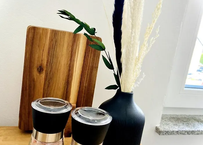 Chic & Cozy 2 Bedroom In Bielefeld, 64 M2 Appartement *