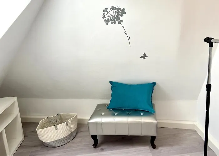 Chic & Cozy 2 Bedroom In Bielefeld, 64 M2 Appartement *